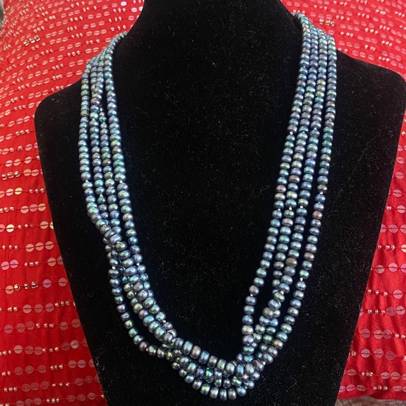 Mallorca Very Long Strand Of Beautiful Pearls Necklace anew With Certificate